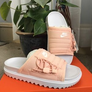 Women’s shoes